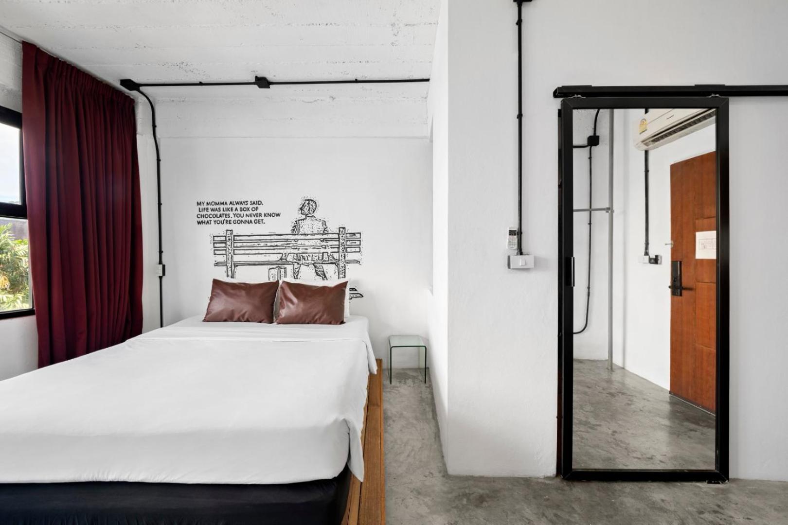 Quip Bed & Breakfast Phuket Exterior photo