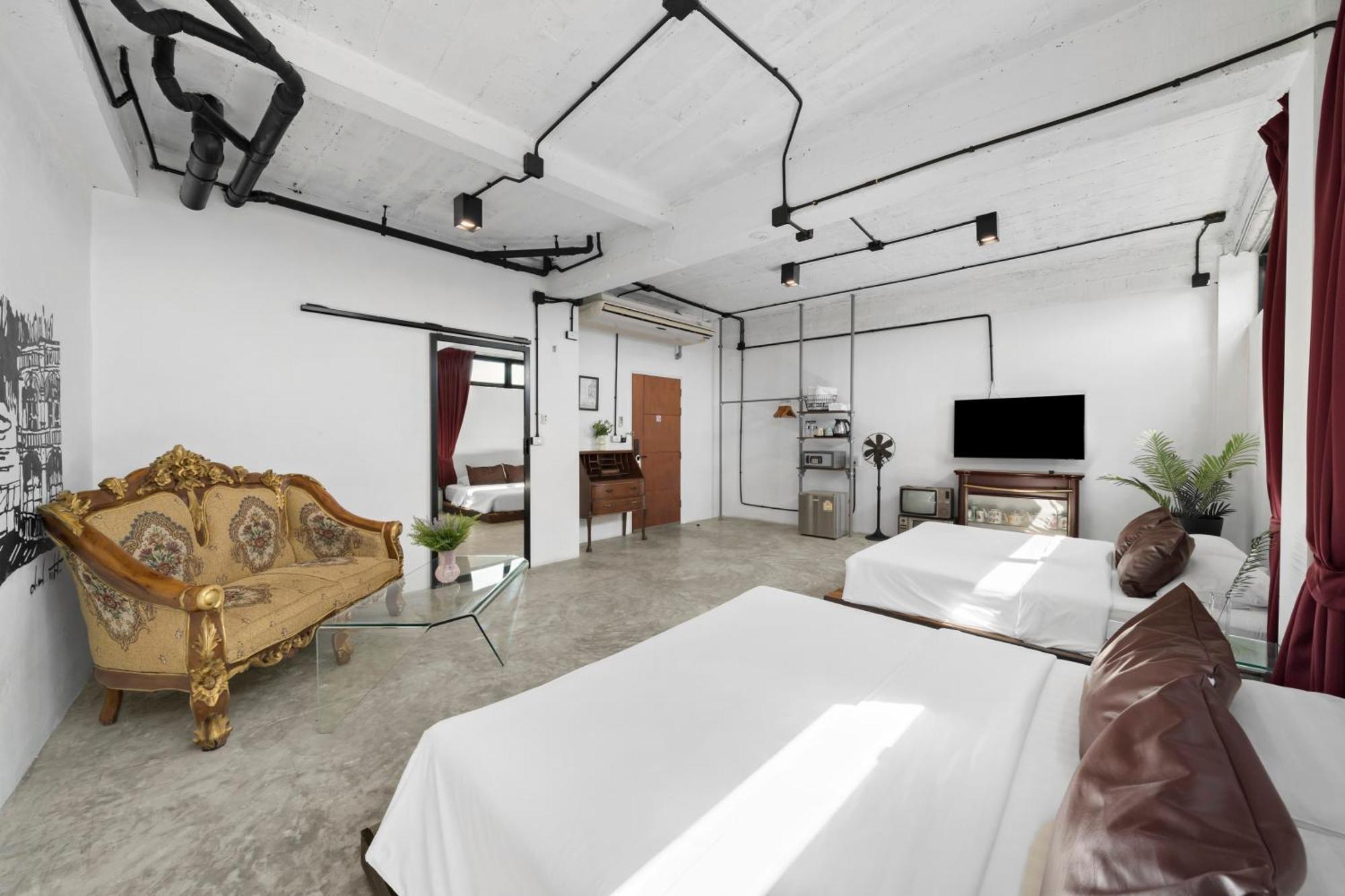 Quip Bed & Breakfast Phuket Exterior photo