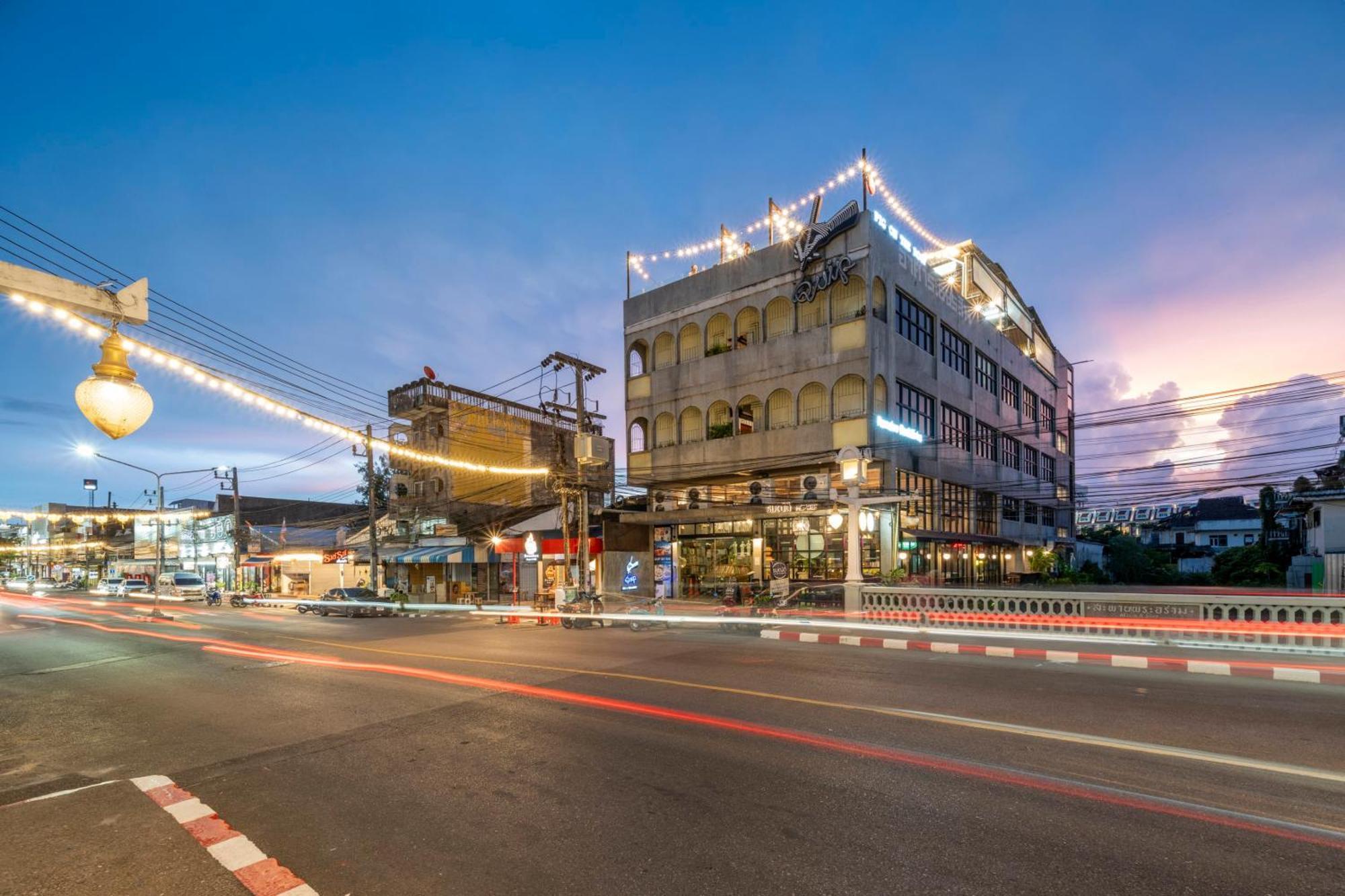 Quip Bed & Breakfast Phuket Exterior photo