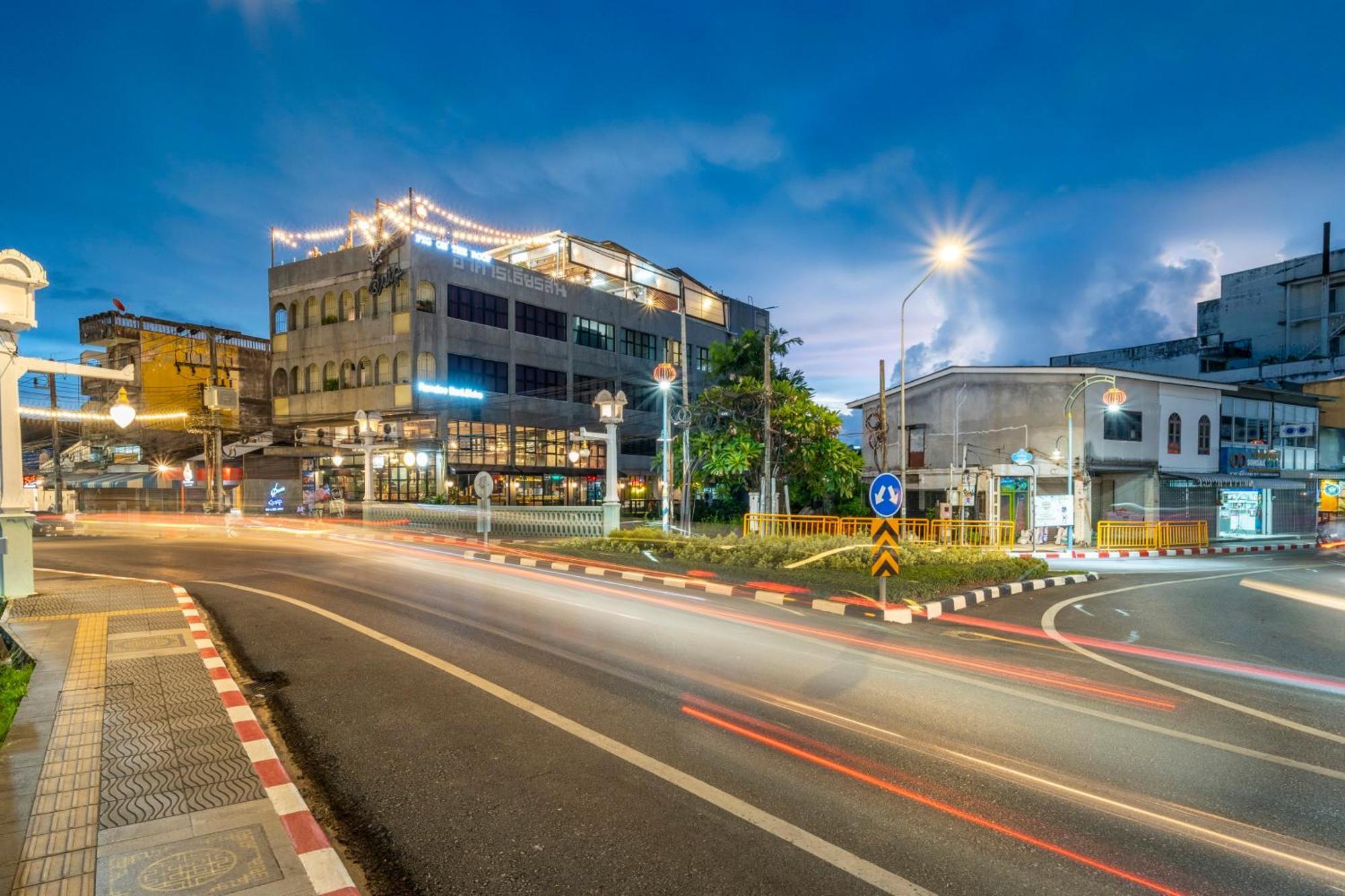 Quip Bed & Breakfast Phuket Exterior photo