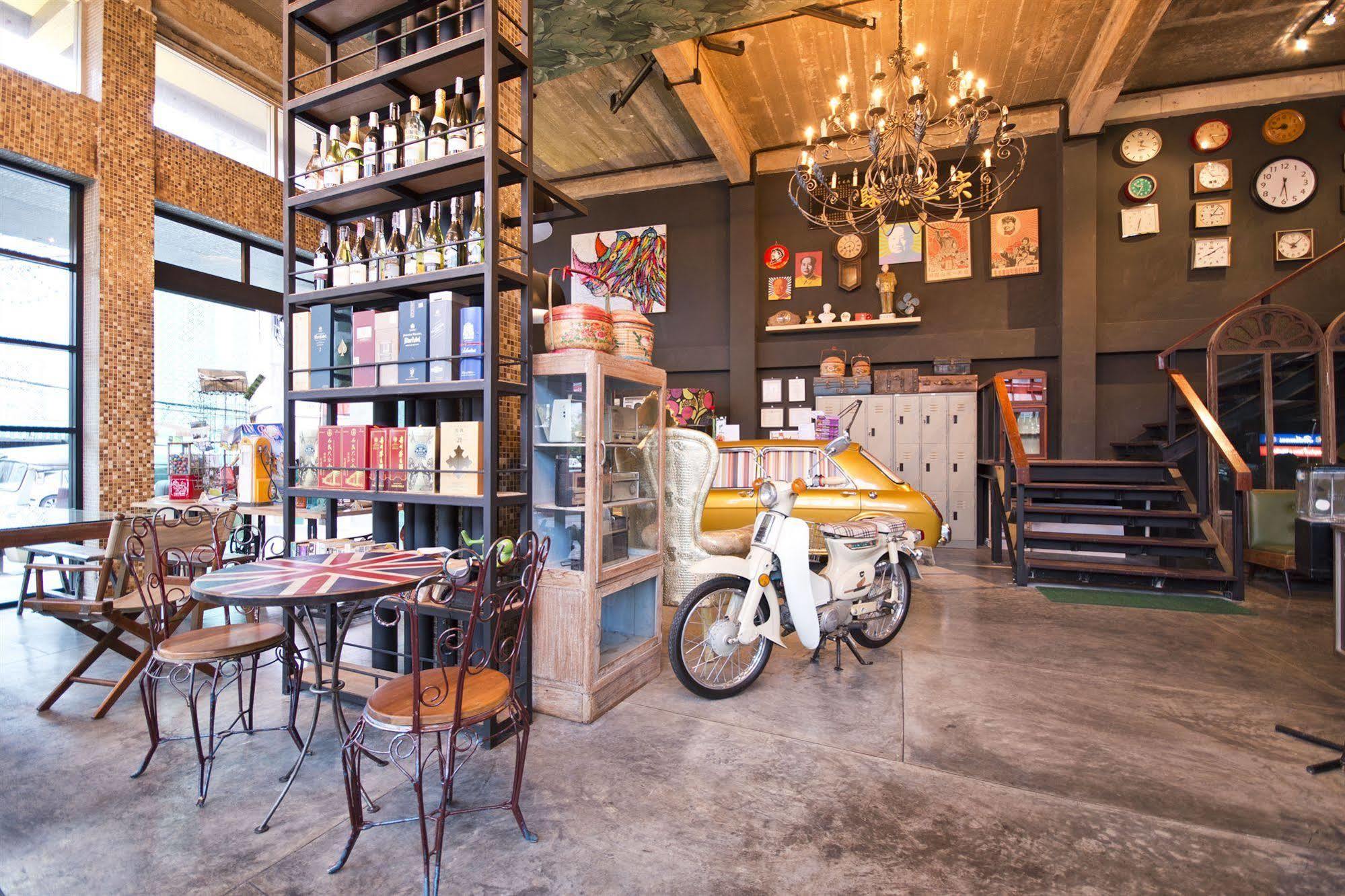Quip Bed & Breakfast Phuket Exterior photo